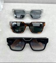 Prada 太陽眼鏡