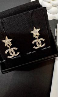 Chanel earrings 耳環 cc logo classic flap cf card holder 23k 23b 23a 金球 duma Kelly nano Chanel 22 bag