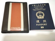 COACH 正品啡色拼橙色間條-經典•護照套 passport