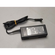 ET35 CRG-TOS-1 TOSHIBA PA3917U-1ACA 19V 3.42A LAPTOP CHARGER ADAPTOR 5.5 x 2.5mm