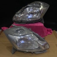 Toyota Passo Daihatsu Boon Head Lamp ( No HID ) / Head Light / Lampu Depan PN : ( HCR-190 ) Used Ori