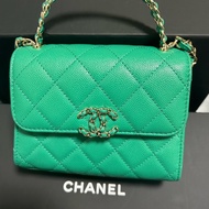 99新 Chanel Mini Kelly綠色鏤空手柄包（大降價😎）