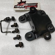 ORIGINAL YAMAHA YT115 FRONT FENDER SLBOR MOUNTING BRACKET (second hand)