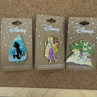Disney pin boxlunch loungefly 迪士尼 徽章 襟章 dumbo baymax 小飛象 Pooh Alice 小熊維尼 愛麗絲 史迪仔 stitch Ariel rapunz