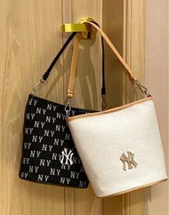 韓國預訂 2色可選 MLB 滿版NY標誌水桶包 斜挎包