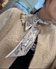 🎀順豐包郵 全新Hermès Twilly 狗狗圖案絲巾 淺灰 真絲