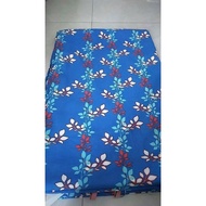 Pre-made sunshade with horizontal eyelets 2m8 x 1m8