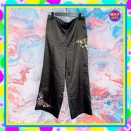 Second-Hand YUAN Black Satin Embroidery Micro-Cotton High Waist 33 Trousers G201 [Mentaiko Vintage S