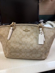 COACH 經典 Monogram 手袋