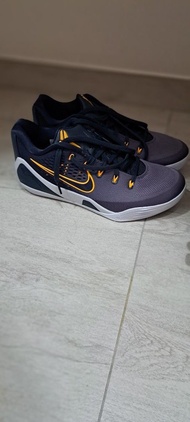 Nike Kobe 籃球鞋
