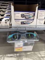 DECATHLON 迪卡儂 NABAUJI | Model code: 8773378 Swimming Goggles SPIRIT - Smoked Lenses - Size S- Blue 兒