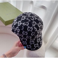 CELINE222 All-Match Simple C Label Knitted Hat