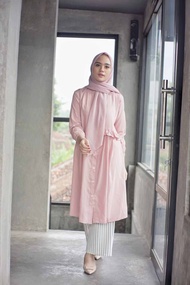 Zuri Long Tunik Outer Polos Bahan Wolfis Premium Baju Atasan Wanita Syari Terbaru Kekinian