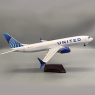 โมเดลเครื่องบินคุณภาพสูง Boeing 737 Max 8 ของสายการบิน United Airlines USA ขนาด 49 ซม. พร้อมไฟ LED ห