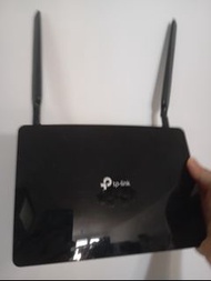 TP-Link Archer MR6400
4G WiFi SIM card LTE router with 4 Ethernet ports LAN sharing WiFi mobile date