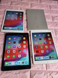Early Christmas Sale!! iPad air 32gb for only 600$ with headset&amp;charger