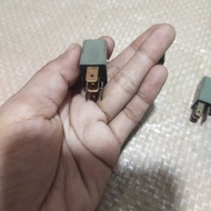 NAIS RELAY 5 LEGS 12VOLT ORIGINAL NKR