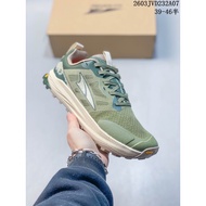 Altra Lone Peak 9+ Running Shoes