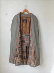 古董 Burberry 卡其色風衣，附可拆卸羊毛內襯 / 男款 L 尺寸