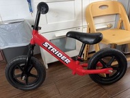 Strider 紅色平衡車