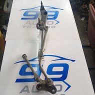 BMW E60 FRONT WIPER LINKAGE USED