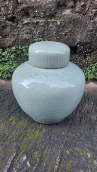 guci celadon keramik antik *