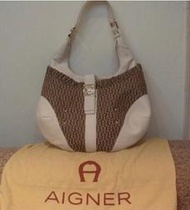 AIGNER 艾格納經典肩背帆布包, 米咖色, 購於德國機場, 保證全新真品, 可台北市面交