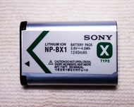 Sony NP-BX1 New in Box Genuine Original X-Series Rechargeable Battery Pack, 3.6V 1240mAh for RX100 Mark1-7, DSC-RX1  DSC-RX1R  DSC-HX300 DSC-HX50V DSC-WX300  DSC-HX400V Action Cam: FDR-X1000V HDR-AS200V HDR-AS100  HDR-AS30V  HDR-AS20  HDR-AS10  HDR-AS15