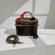 莉亞精品♡LV M45165 絲巾雙色化妝包 二手