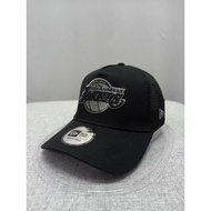 New Era Trucker Cap LA Lakers Black / Grey