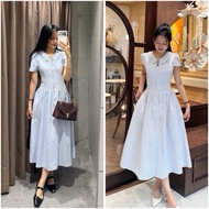 H28 Dress with flared collar design