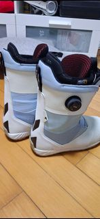 Burton 滑雪鞋