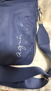Agnes b Voyage Navy Nylon Crossbody Bag藍色尼龍防水雙拉鍊斜孭袋/側孭袋/單肩袋 可放Mini iPad