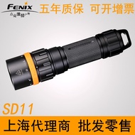 Fenix ไฟเติมกล้องถ่ายรูปสำหรับดำน้ำกลางแจ้ง SD11แสงสีแดงอ่อนไฟฉายแสงสว่างจ้าดำน้ำลึก100เมตร