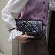 ✨Chanel vintage 黑金羊皮黛妃包 菱格飽滿 很漂亮😍