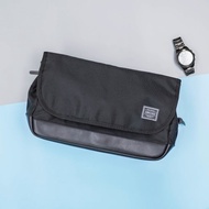 Argali 香港品牌 實用簡約 騎行包 真皮腰包 肩背包 斜背包 黑色