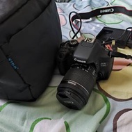 Canon EOS 750D相機連鏡頭，腳架