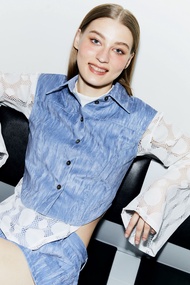 The SRT X11 (TVS193) - Velvet Crop Vest เสื้อครอปแขนกุด คอปก ผ้ากำมะหยี่ มีทั้งหมด 3 สี สีน้ำตาล สี