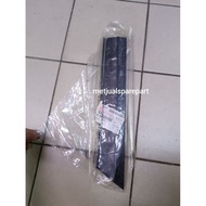 MESIN ENGINE SEAL MOTORCYCLE HOOD RUBBER ENGINE HOOD RIGHT ISUZU DMAX 4JK1 4JK MUX