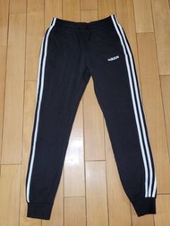 ADIDAS ESSENTIALS 3-STRIPES pants jogger fleece 愛迪達 棉褲 運動長褲 縮口褲 黑色 black
