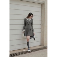 Clara Ruby-Celeste gray pleated long-sleeved dress (other code white shirt)