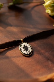 復古刺繡頸鏈| 10月誕生花 櫻草