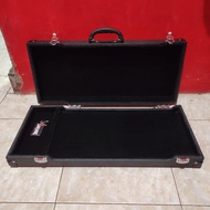 Hardcase Efek Gitar ZOOM G11