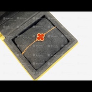 (Vca)Van Cleef (Vca)Van Cleef Chalcedony Four-Leaf Clover 18K Gold Bracelet