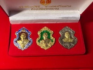 2564年龍婆趁乃雙虎自身限量收藏版，只岀169套，原裝錦盒