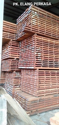 Balok kayu Meranti uk. 8x12x400