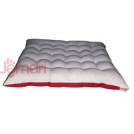 MERAH P36L36 Red and White Square Seat Cushion