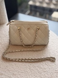 Chanel 經典菱格圓筒手袋