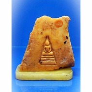 可遇不可求,非常精美老矿舍利石,舍利子明显可见,石料饱满,色彩鲜艳,線條分明,龙宫舍利化石供奉式崇迪佛(+/-8.5 cm)Natural Holy Relic Stone Somdej Bucha