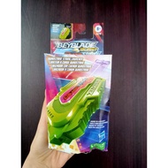 Genuine Hasbro Beyblade Burst Launcher (bad torn box) Beyblade Launcher